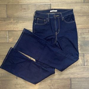 Levi’s 725 high rise bootcut jeans size 27 R
